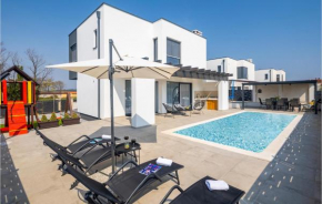 Beautiful home in Galizana with Outdoor swimming pool, WiFi and 3 Bedrooms